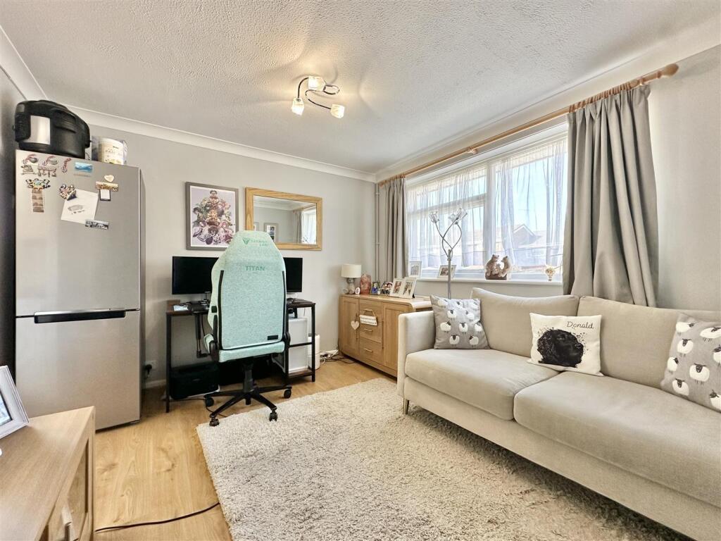Additional image 4 of Thames Close, Ferndown