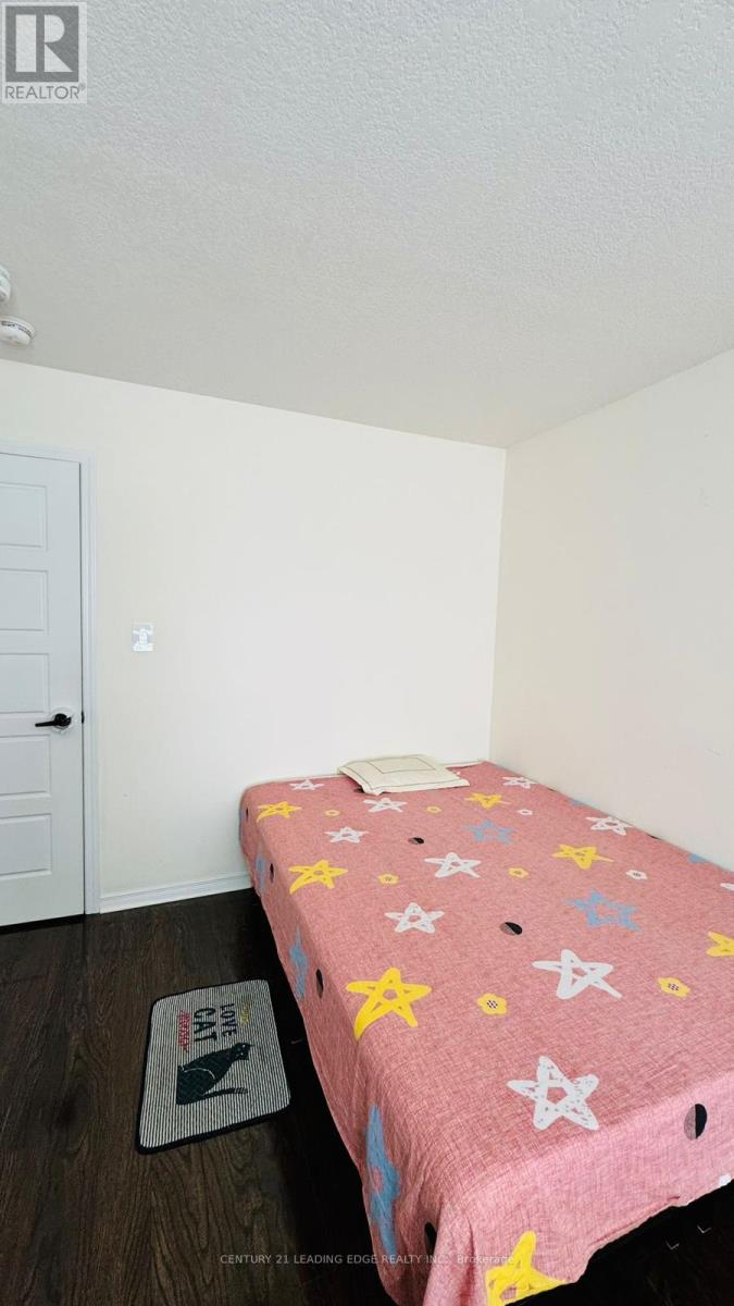 ROOM - 30 GOLDEN SPRINGS DRIVE|Brampton (Northwest Brampton), Ontario L7A4N4