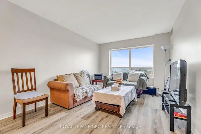 Additional image 30 of 60 Heintzman St Unit 933