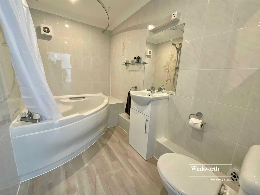 Additional image 5 of Barton Court Avenue, Barton on Sea, New Milton, Hampshire, BH25