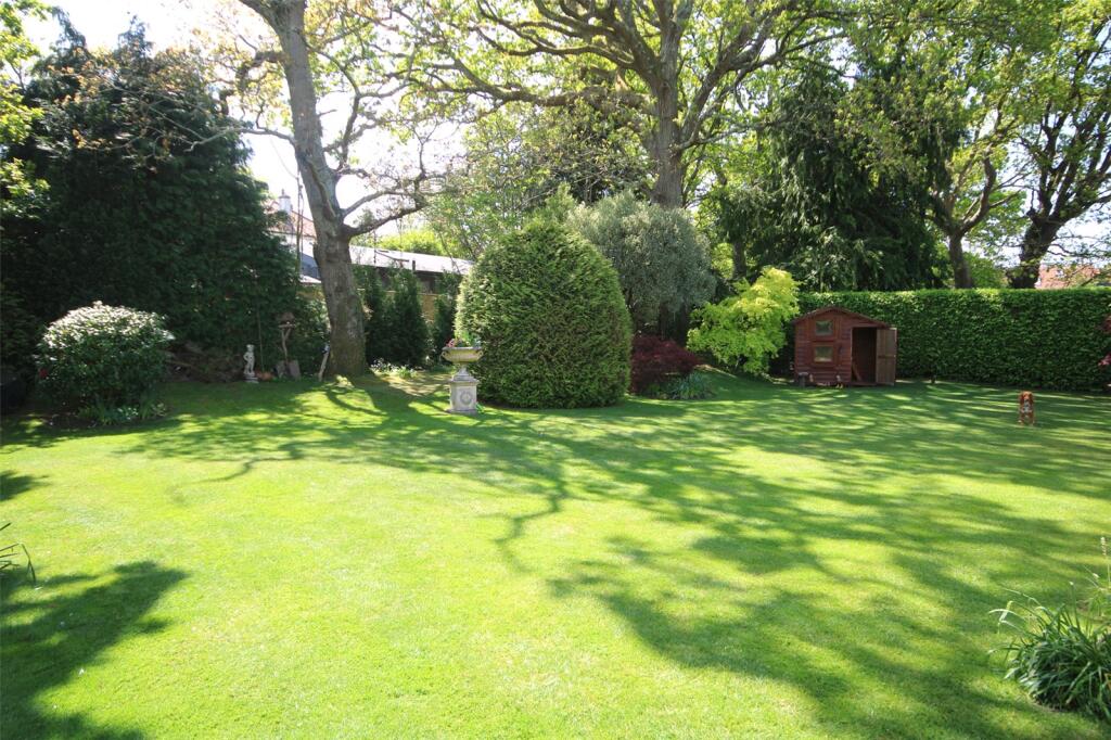 Additional image 17 of Meadow Road, New Milton, Hampshire, BH25