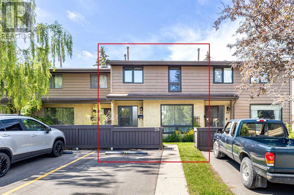28, 2300 Oakmoor Drive SW|Calgary, Alberta T2V4N7