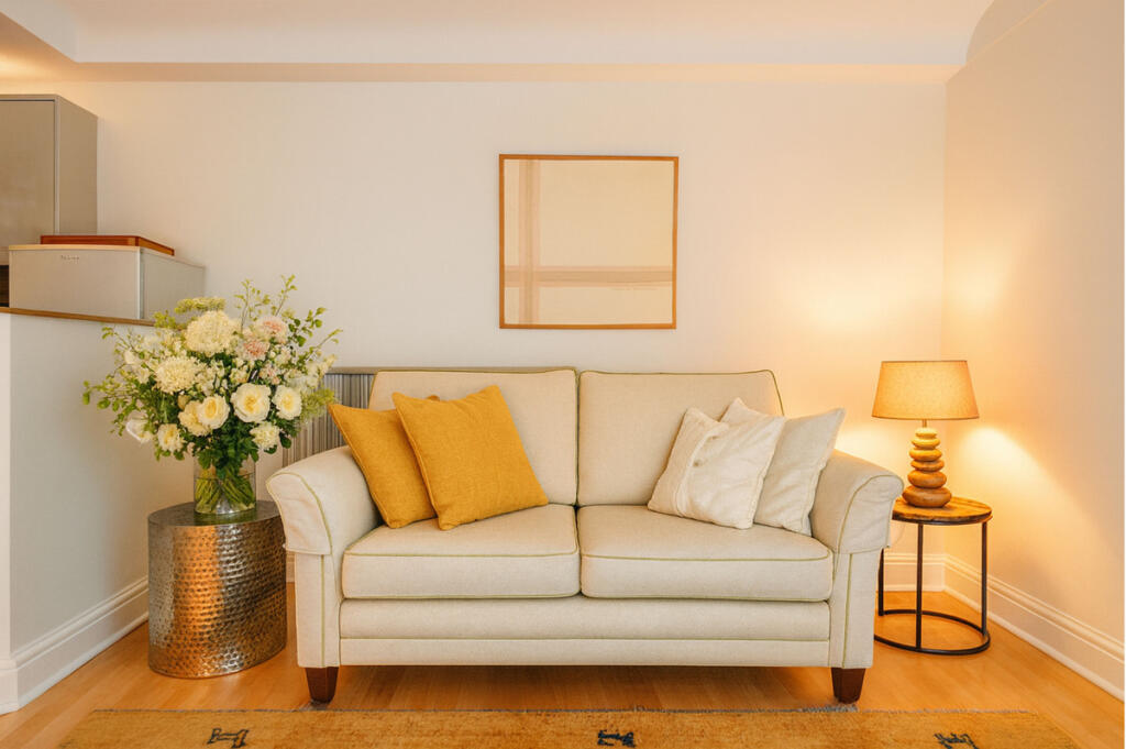 Upper East Hayes, Bath, BA1