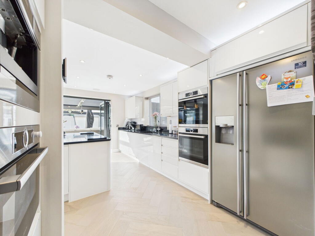 Additional image 15 of Cuckfield Crescent, Salvington, Worthing BN13 2EB