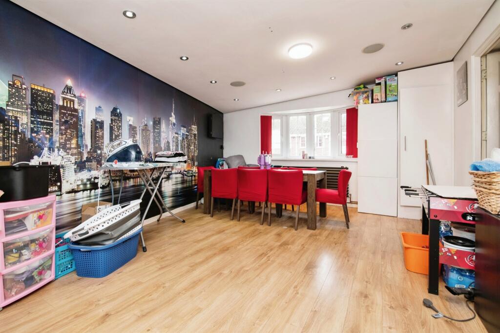 Additional image 4 of Newton Gardens, BIRMINGHAM