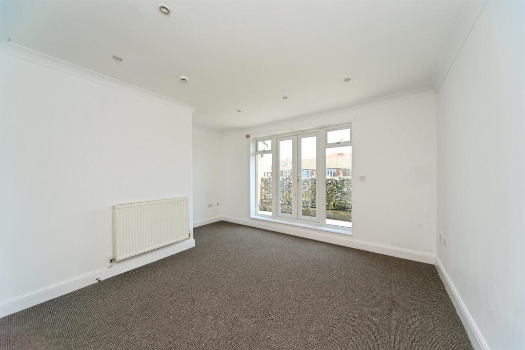 Additional image 11 of Santa Cruz Drive, Eastbourne