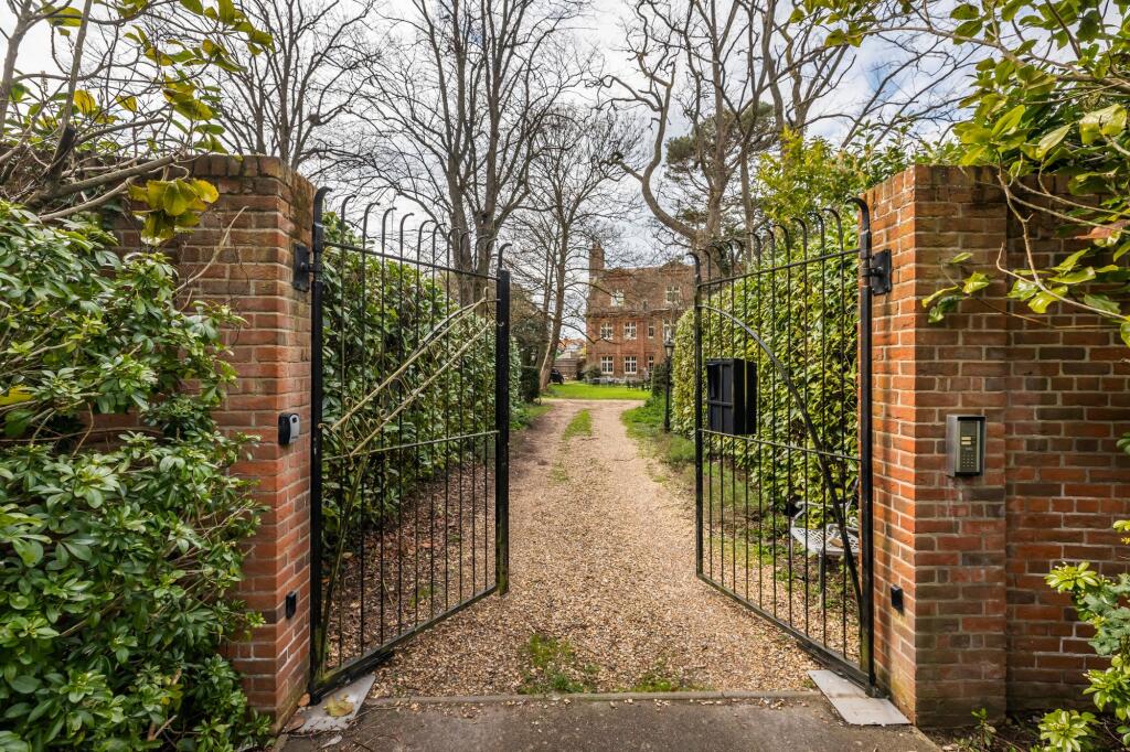 Additional image 9 of The Old Rectory, Old Rectory Mews, Hamworthy, Poole BH15 4BP