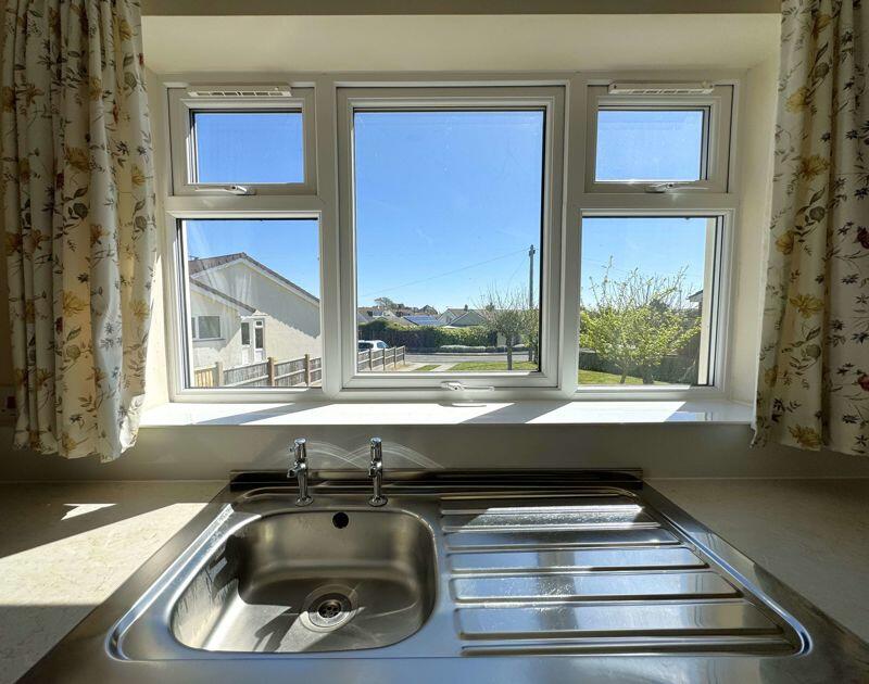 Additional image 15 of Spacious Bungalow With Potential To Convert Huge Loft Space Stpp - Quiet Location