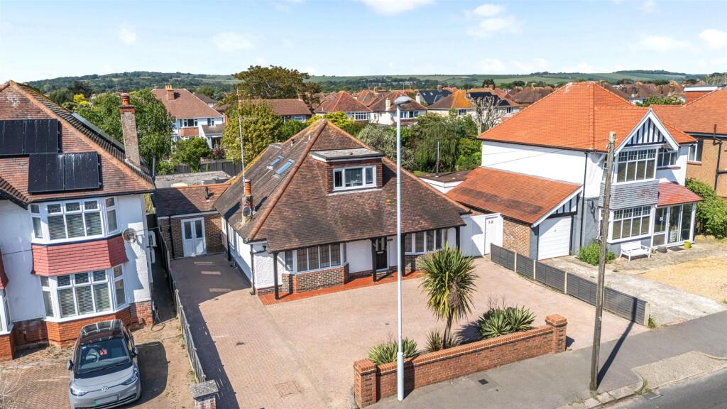 Additional image 28 of St. Lawrence Avenue, Worthing