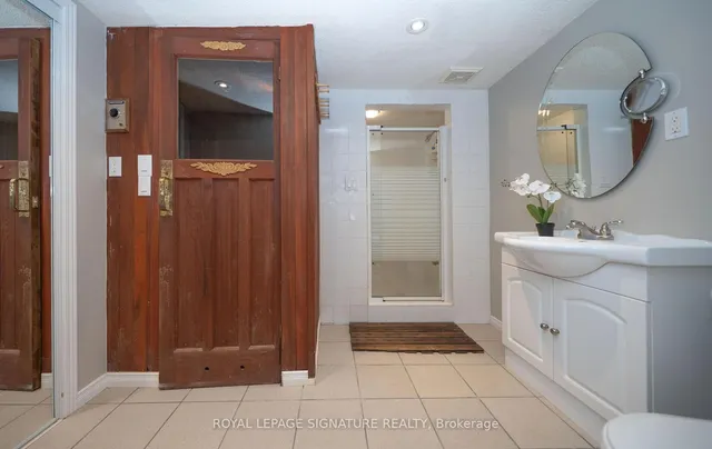 Additional image 36 of 2098 Pharmacy Ave