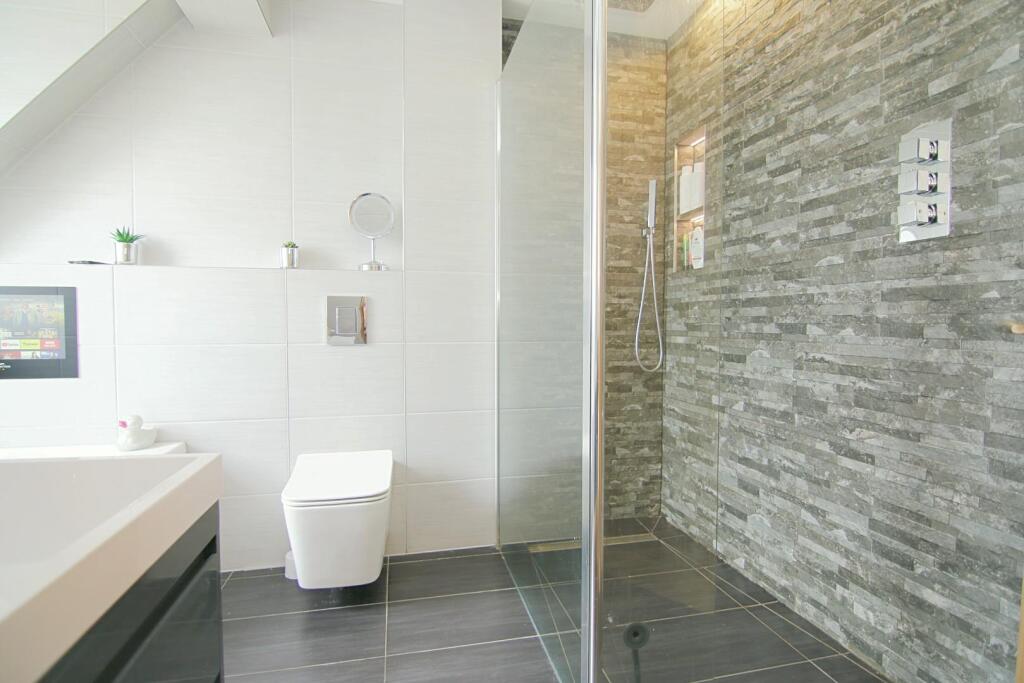 Additional image 15 of Tyersal Road, Bradford, BD4 8HG