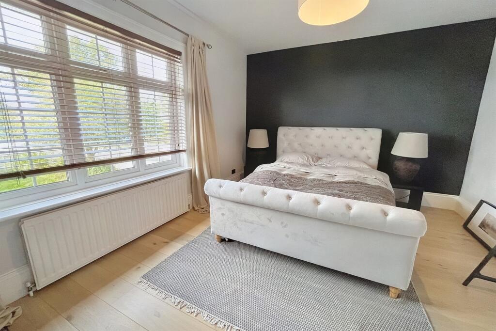 Additional image 16 of Portman Estate