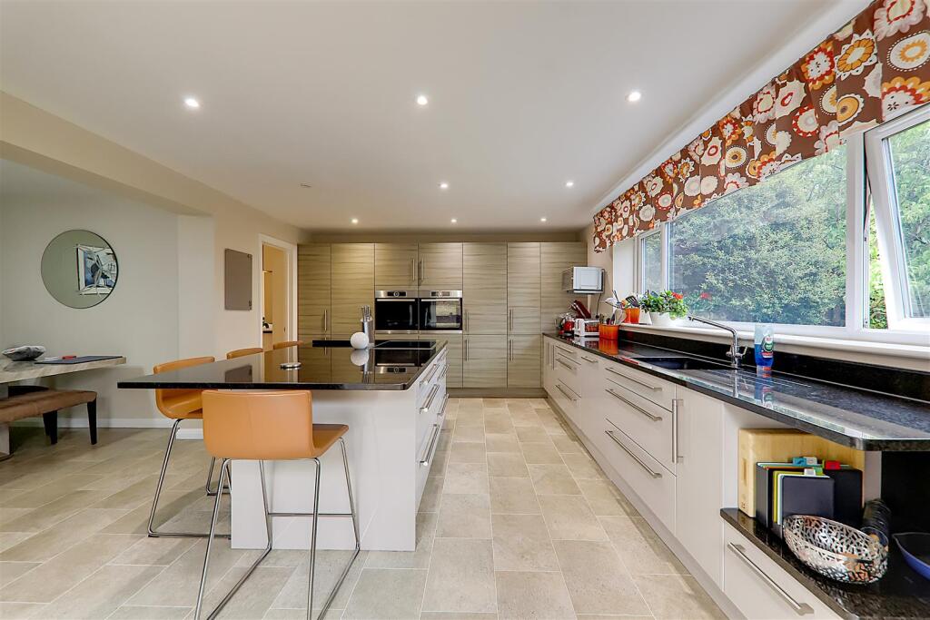 Additional image 40 of Longlands Glade, Charmandean, Worthing