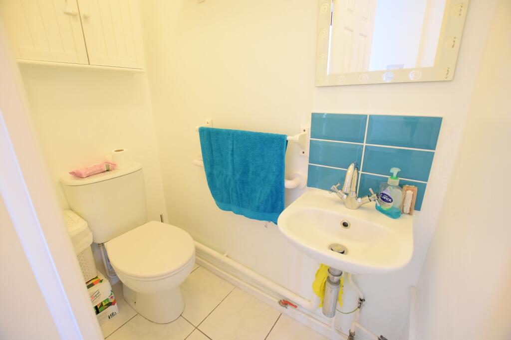 Additional image 16 of Aysha Close, New Milton, Hampshire. BH25 5PQ