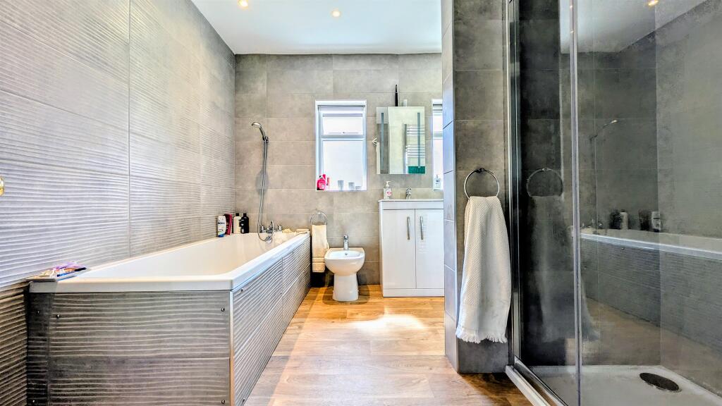 Additional image 19 of Central Avenue, Worthing