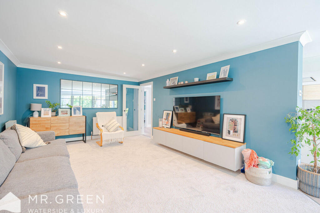 Additional image 10 of Hurn Way, Christchurch, Dorset, BH23 2PB