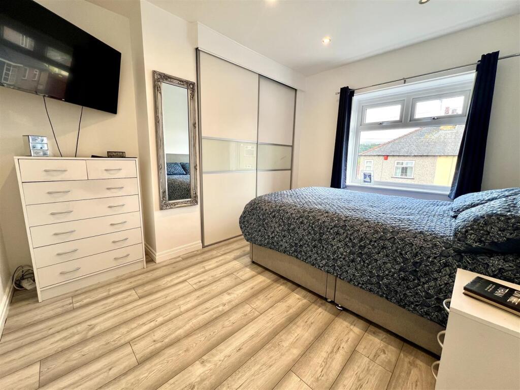 Additional image 5 of Exley Crescent, Keighley