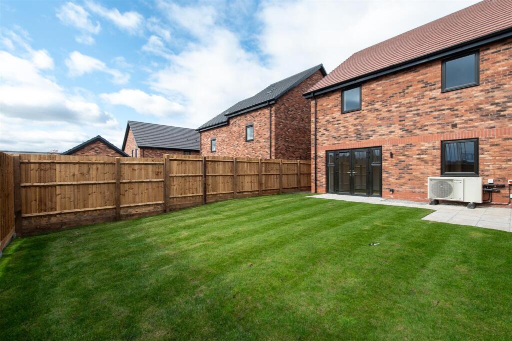 Additional image 31 of No 37, Maybank, Manor Way, Halesowen