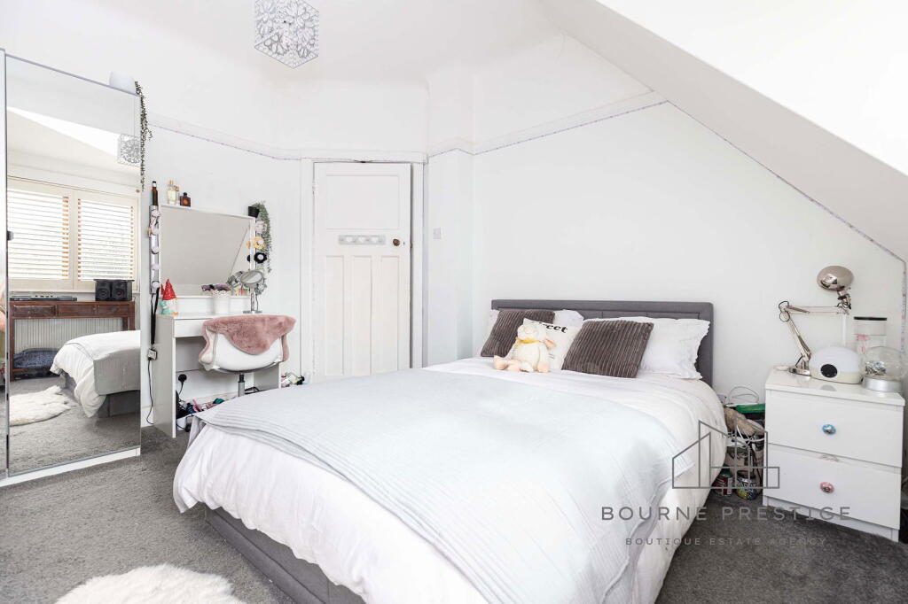 Additional image 33 of St Albans Ave, Queens Park