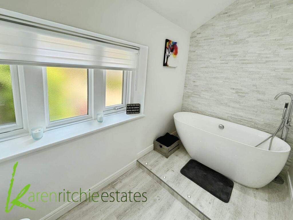 Additional image 19 of The Barn, Hollinhurst Drive