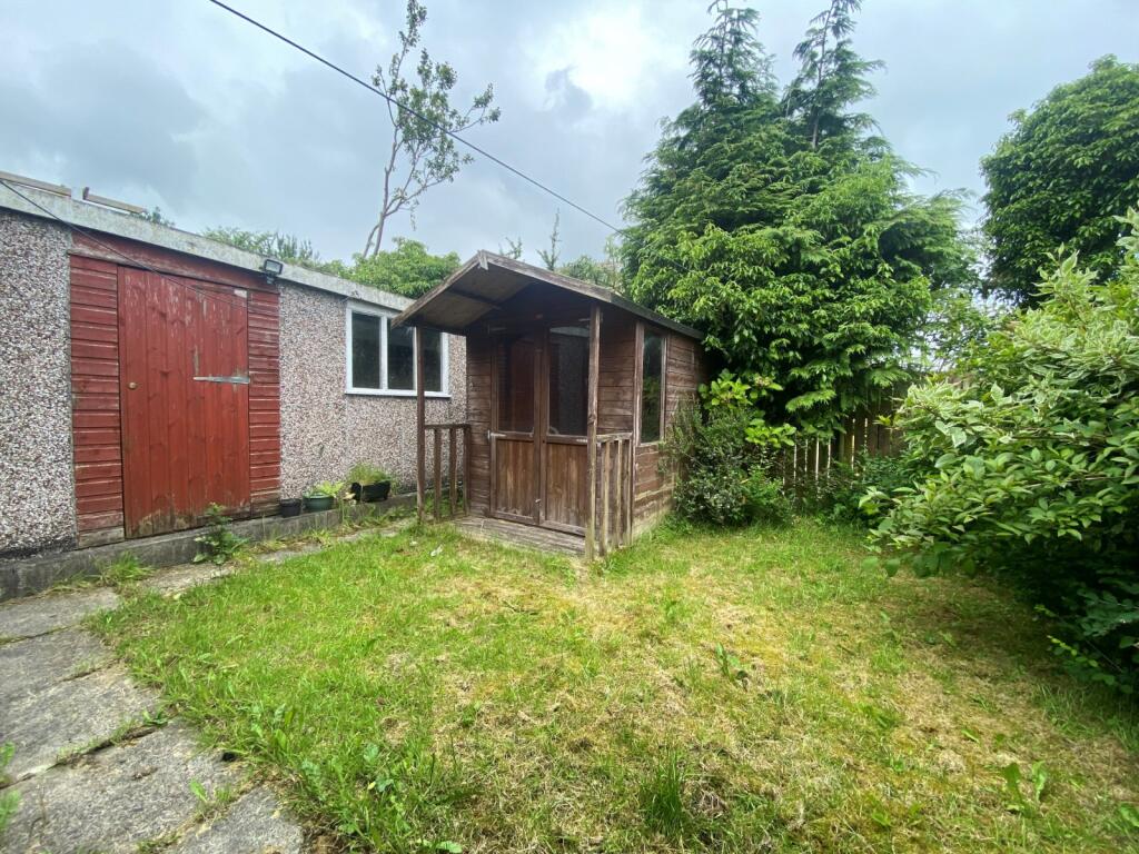 Additional image 16 of Fairway Drive, Bradford, BD7