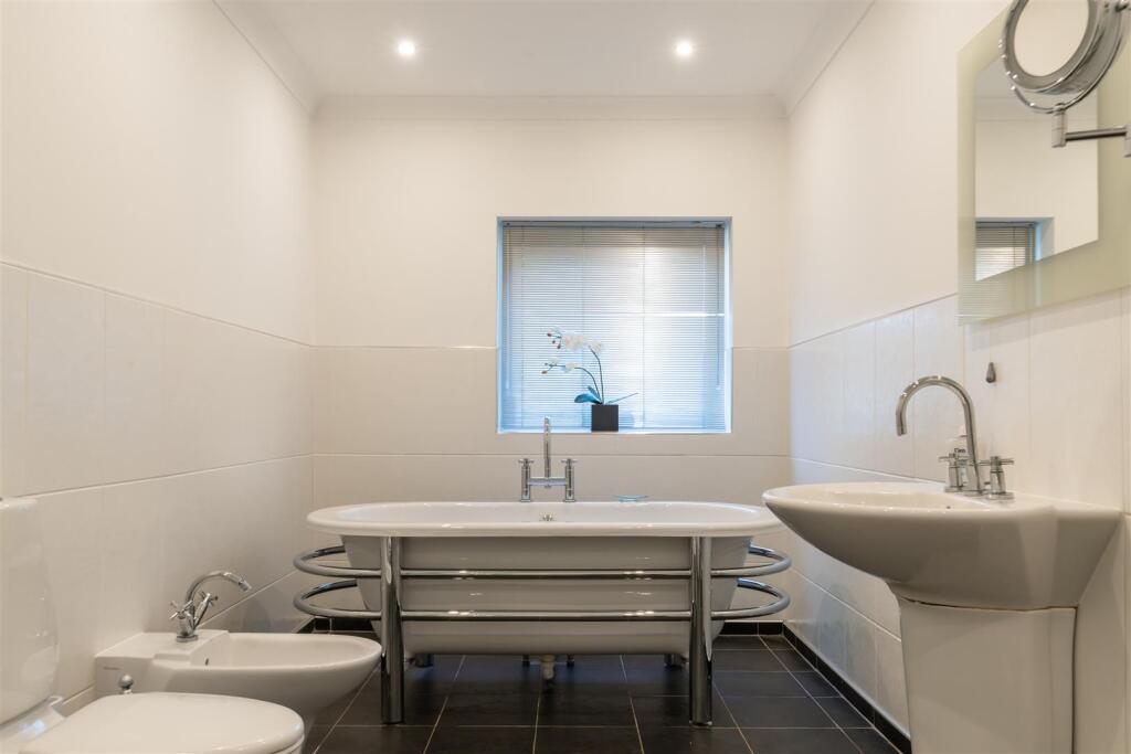 Additional image 13 of Martello Park, Canford Cliffs