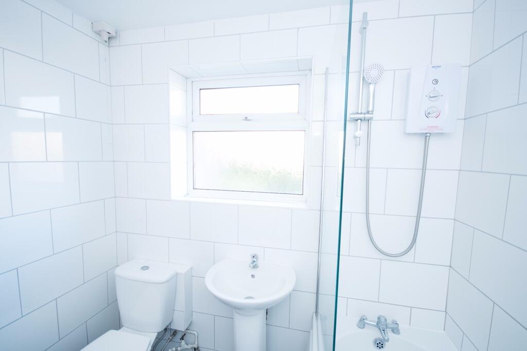 Additional image 10 of Green Road, Charminister