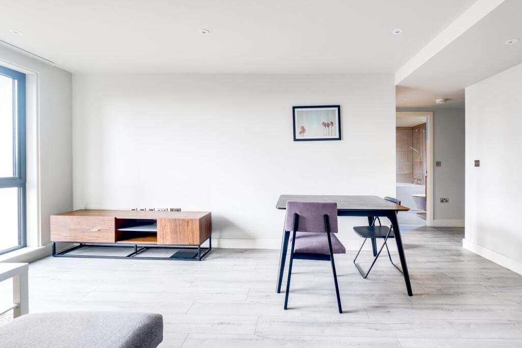 Additional image 3 of Apartment ,  Broad Street, Birmingham