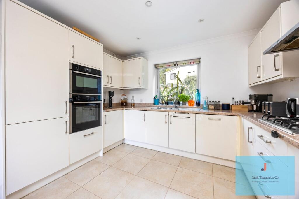 Additional image 4 of Preston Park Avenue, Brighton, BN1
