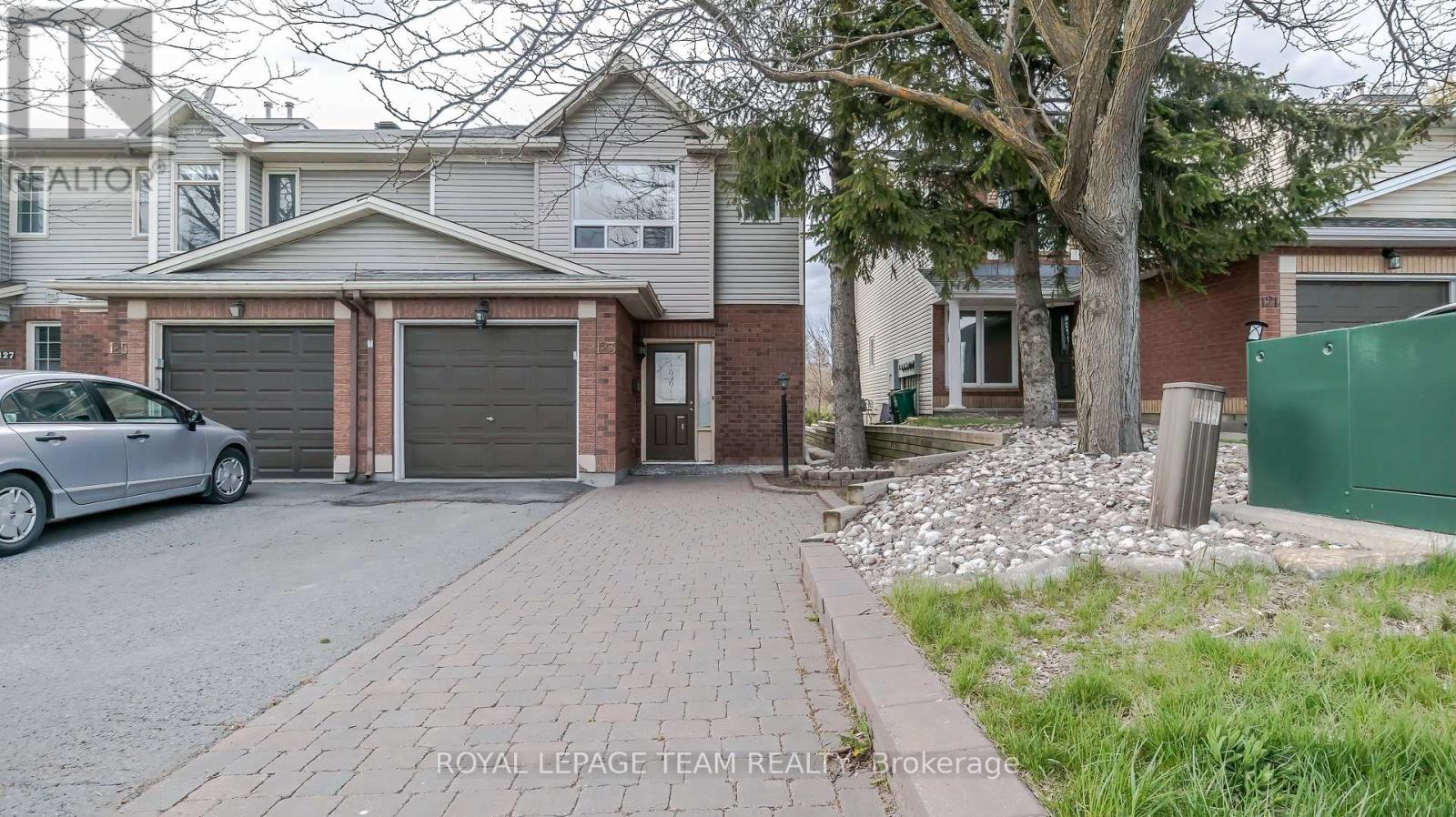 123 QUEENSBURY DRIVE|Ottawa, Ontario K2J4P2