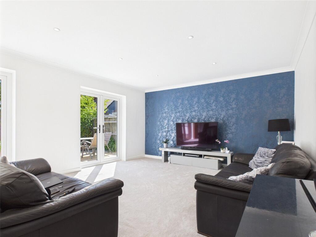 Additional image 18 of Woodhayes Avenue, Highcliffe, Dorset, BH23