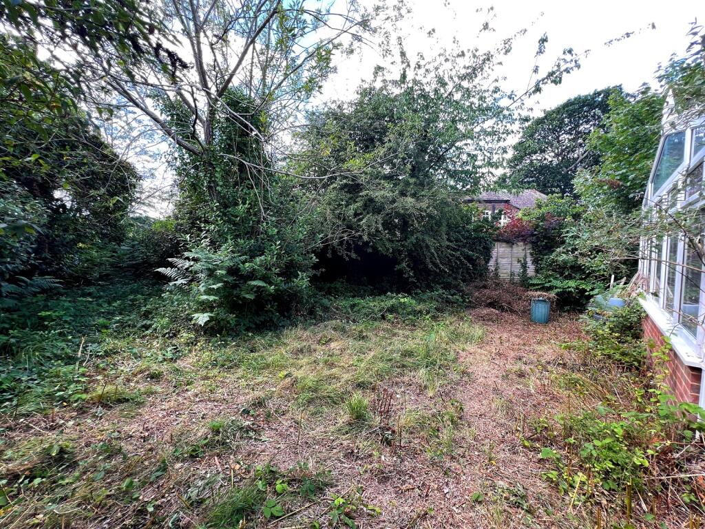 Additional image 16 of Farm Lane North, Barton On Sea, New Milton, Hampshire. BH25 7BP