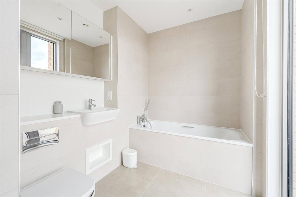 Additional image 17 of Bayside Apartments, 62 Brighton Road, Worthing, West Sussex, BN11