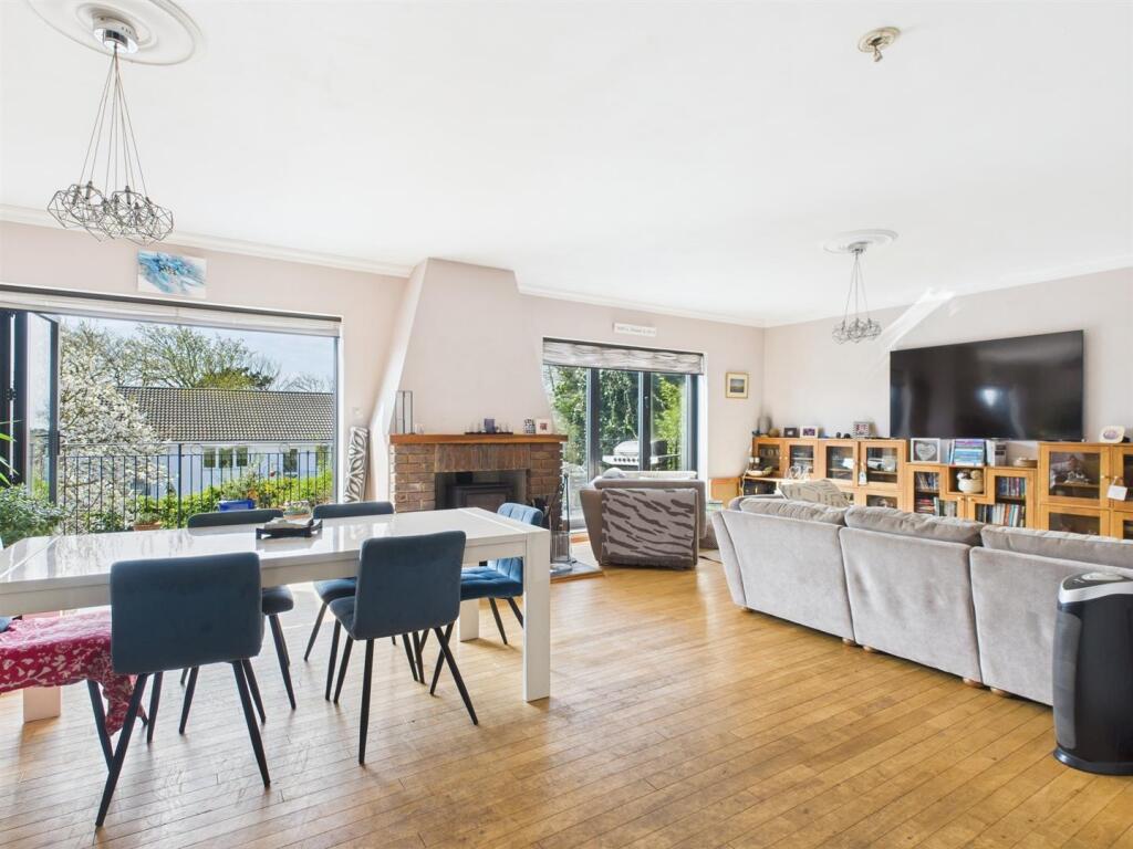 Additional image 29 of The Compts, Peacehaven