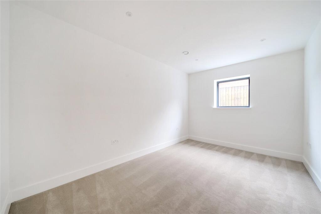 Additional image 22 of First Marine Avenue, Barton on Sea, New Milton, Hampshire, BH25