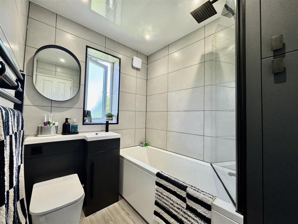 Additional image 5 of West Lane, Keighley, BD21 2TH