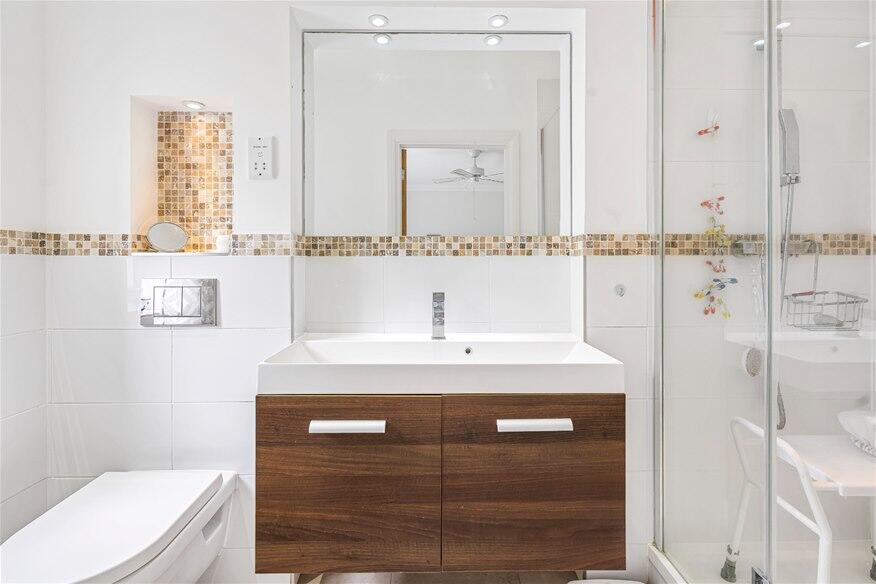 Additional image 8 of Leyton Road, Harpenden, AL5