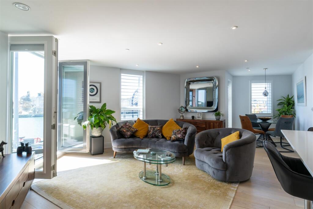 Additional image 17 of High Street, Poole Quay