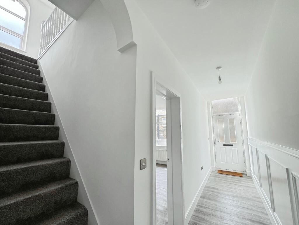 Additional image 16 of South Parade, Cleckheaton, West Yorkshire, BD19