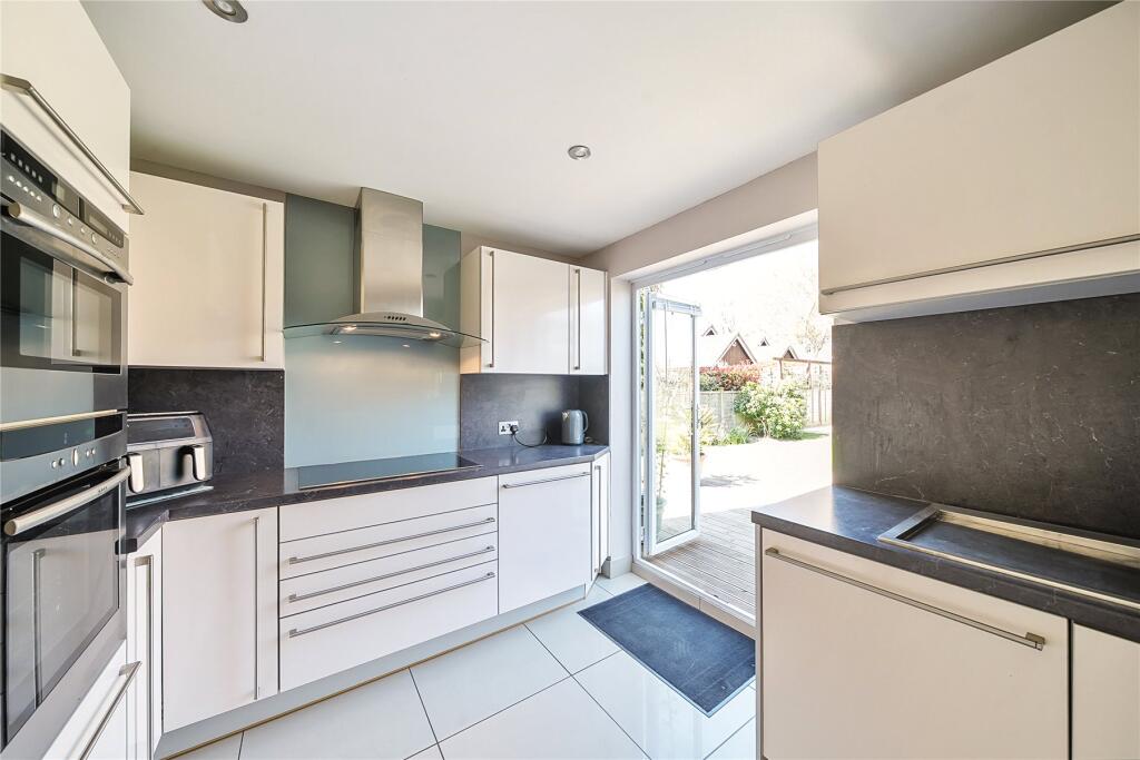 Additional image 7 of Earlswood Park, New Milton, Hampshire, BH25