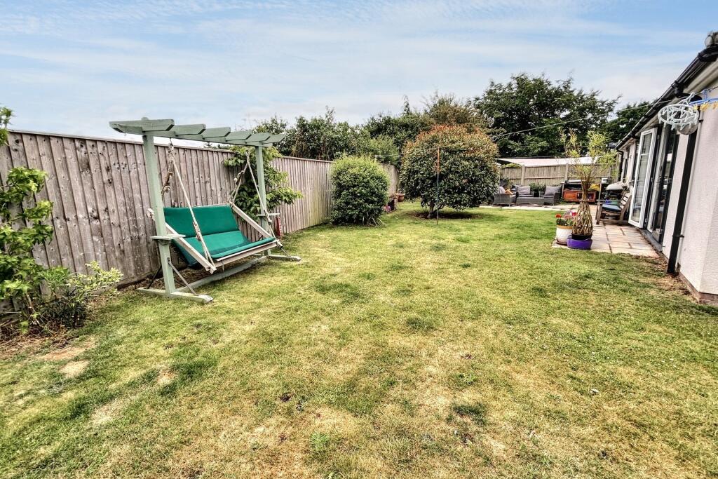 Additional image 16 of Carey