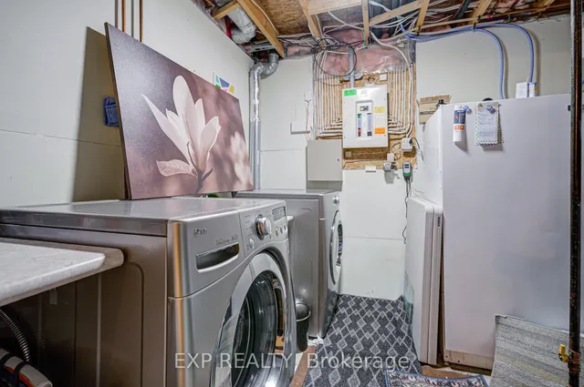 Additional image 18 of 3 Cotton Grass St