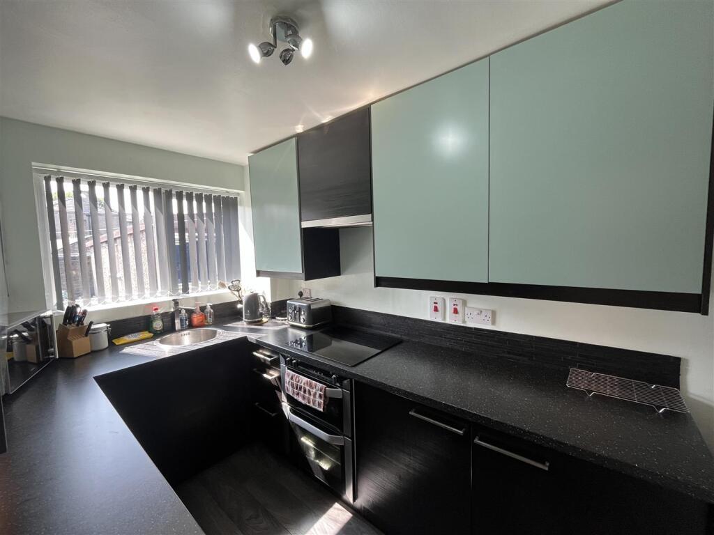 Additional image 24 of Bourbon Close, Bradford