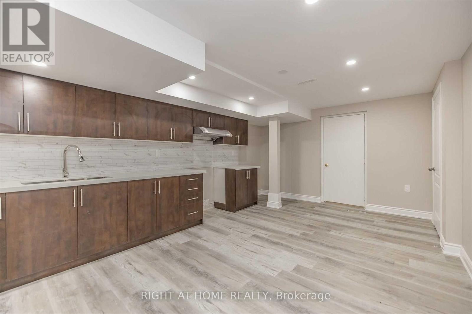 Property image for BSMT - 99 MASTERS GREEN CRESCENT|Brampton (Snelgrove), Ontario L7A3K3