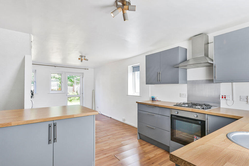 Additional image 4 of Mapperton Close, Canford Heath