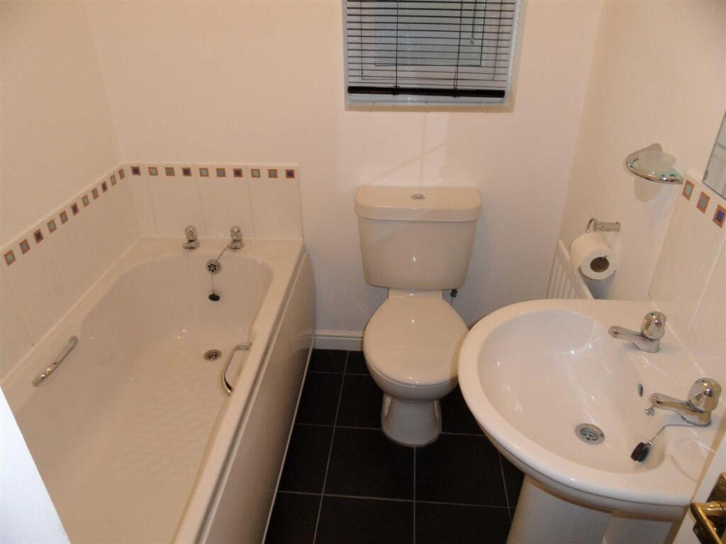 Additional image 5 of Fieldside Close, Tong, Bradford