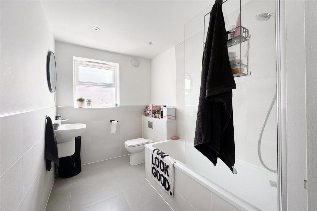 Additional image 10 of Quiet Waters Close, Angmering, West Sussex