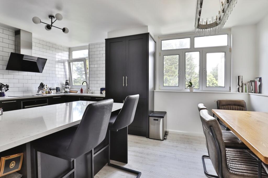 Additional image 7 of Admirals Walk, West Cliff Road, Bournemouth, Dorset, BH2