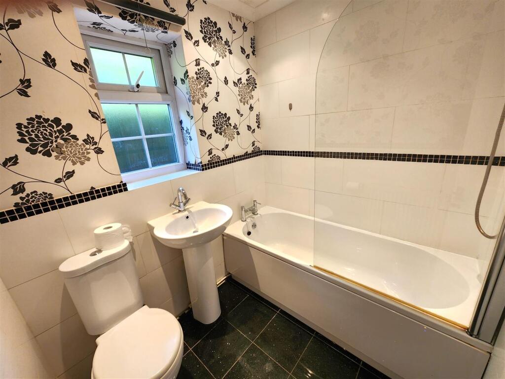 Additional image 12 of Captain Lees Gardens, Westhoughton, Bolton