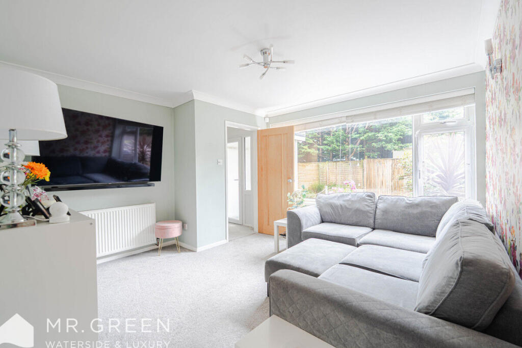 Additional image 4 of York Close, Christchurch, Dorset, BH23 2DB